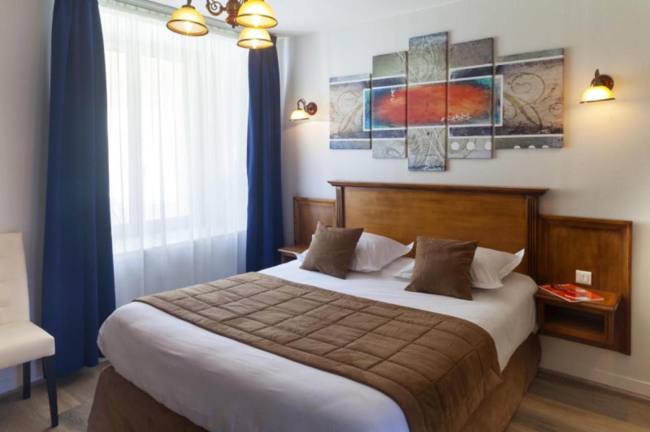 Logis Hotel & Restaurant Du Sauvage La Ferte-Gaucher Экстерьер фото