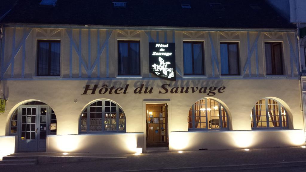 Logis Hotel & Restaurant Du Sauvage La Ferte-Gaucher Экстерьер фото